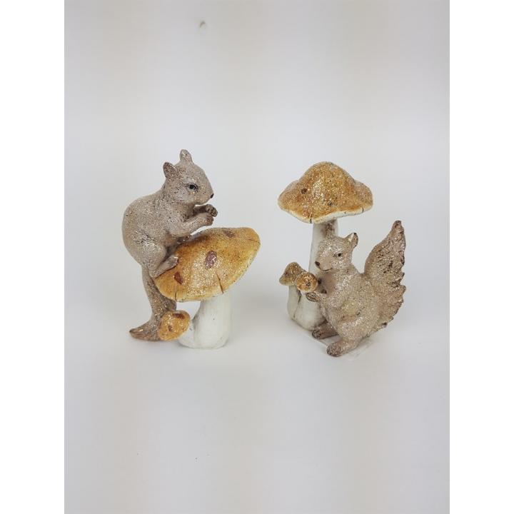 218-154 Фигурка «Белки с грибами» (асс.2)(мин.4) (10702070/070720/0147751, Китай)